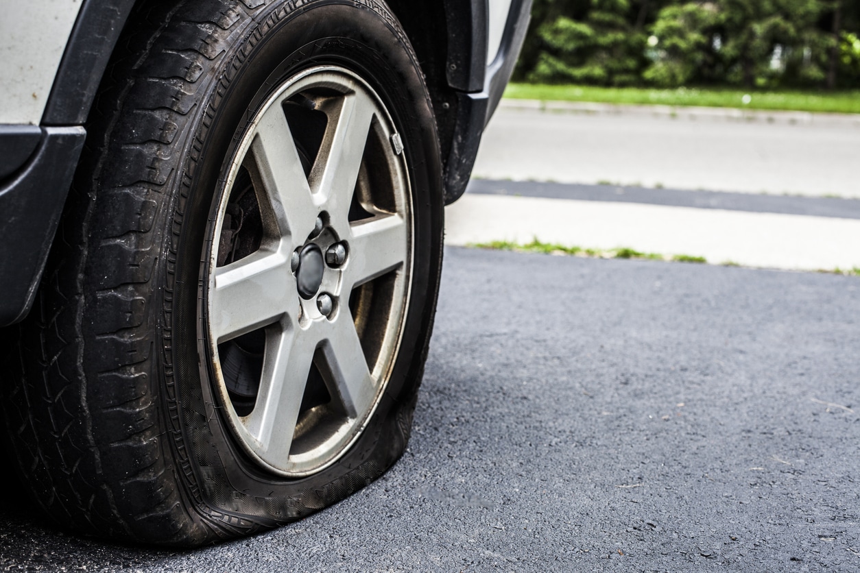 What To Do If You Get A Flat Tire Dobbs Tire Auto Centers