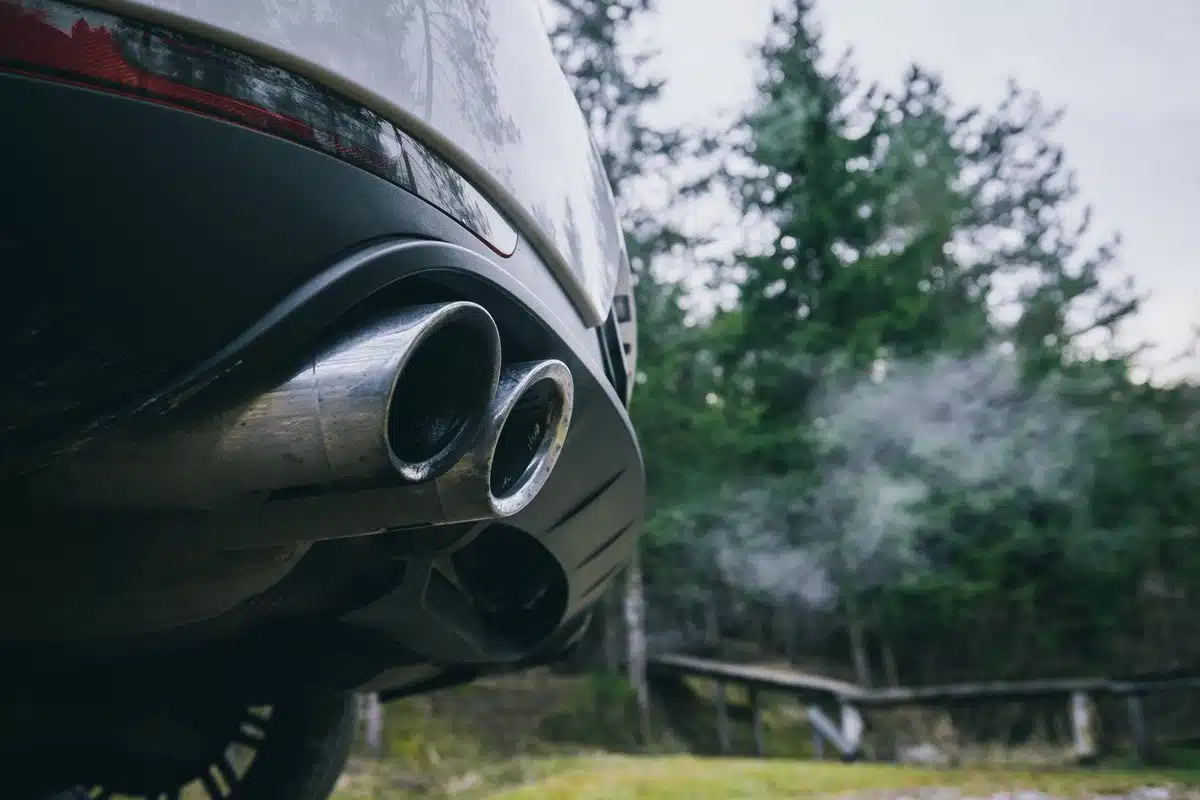 car with exhaust leak