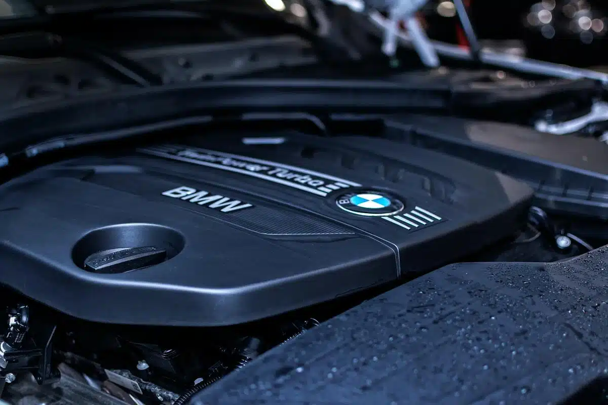 clean engine in vehicle
