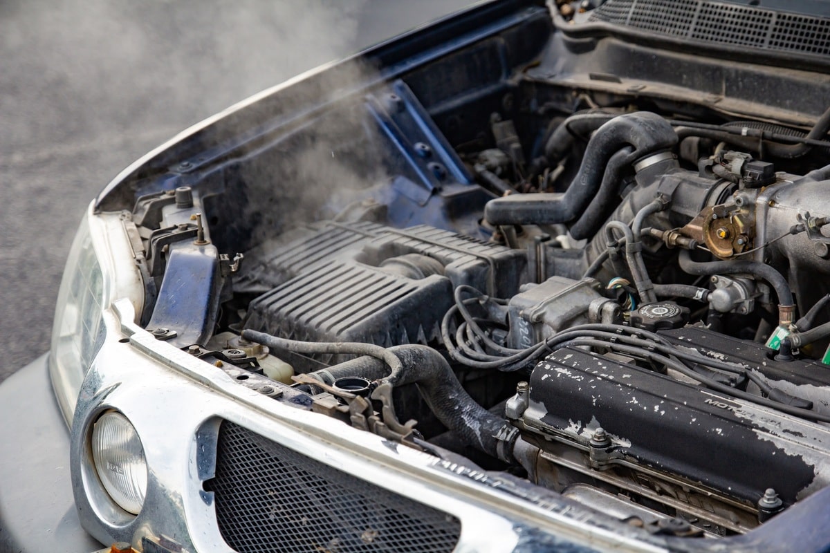 Sagging Car Radiator 4 Signs of a Faulty Radiator - Dobbs Tire & Auto Centers