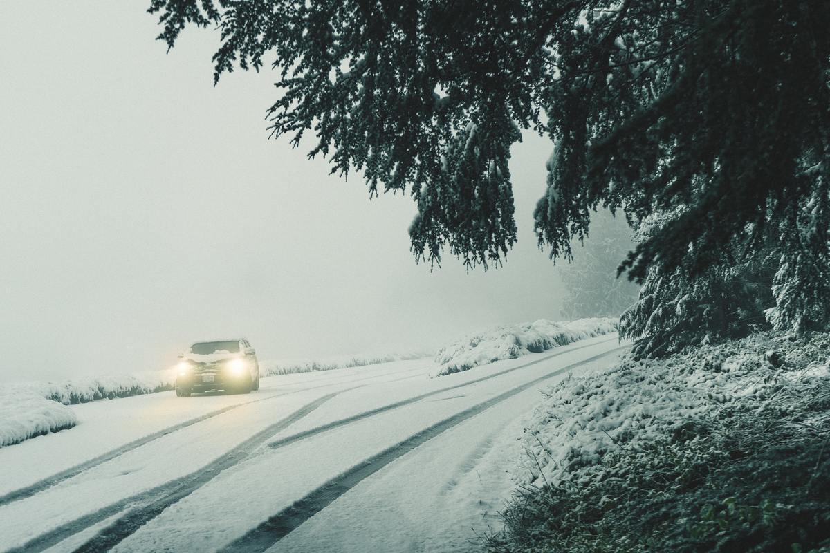 5 Safety Tips for Driving in Snow - Dobbs Tire & Auto Centers
