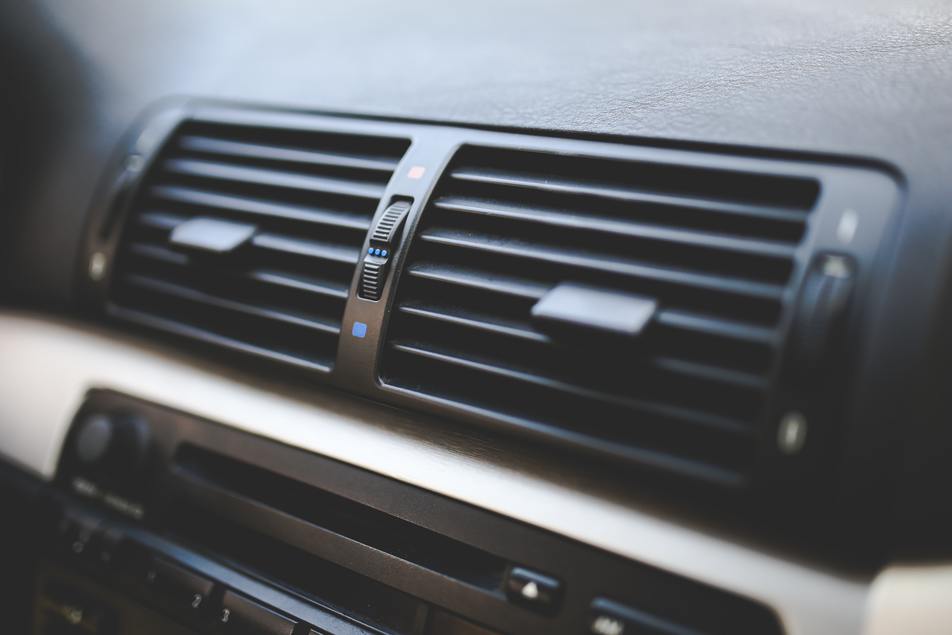 does-your-cars-air-conditioner-need-maintenance