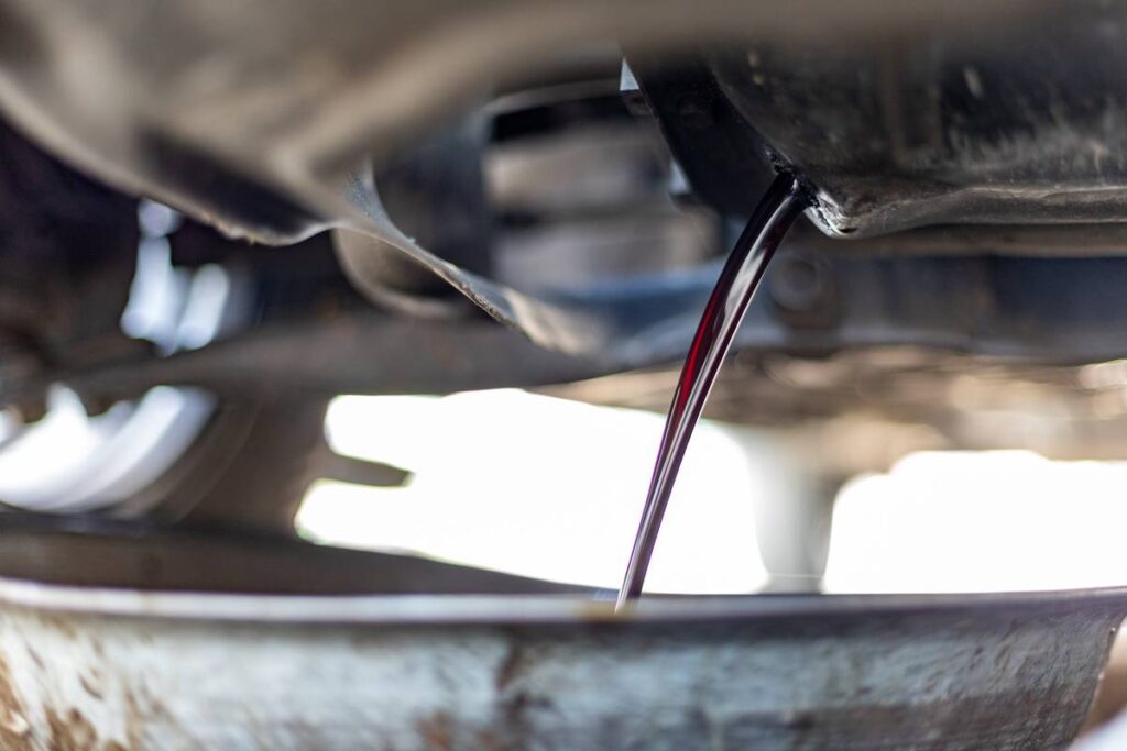 tips-for-checking-transmission-fluid-levels-and-knowing-when-to-change-it